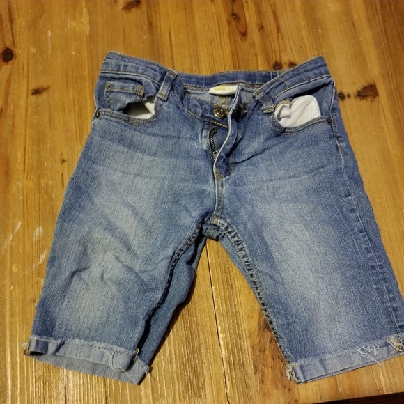 Shorts - Picture 1 of 2